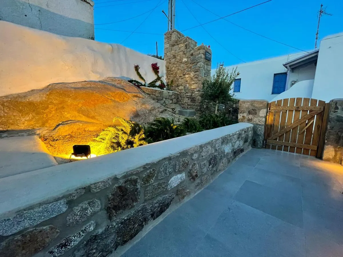 Mykonos Dot Apartments Ano Mera