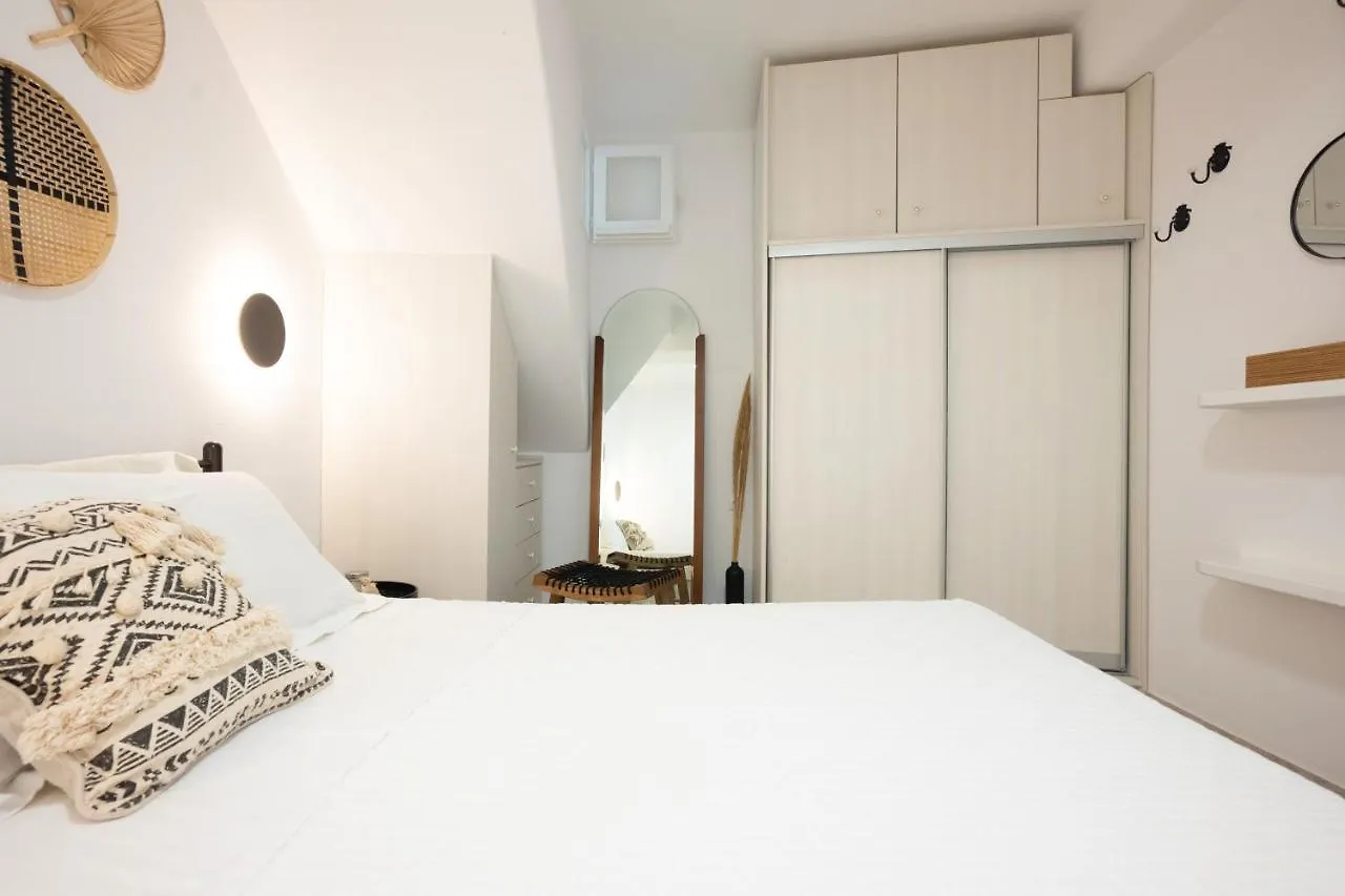 Mykonos Dot Apartments Ano Mera