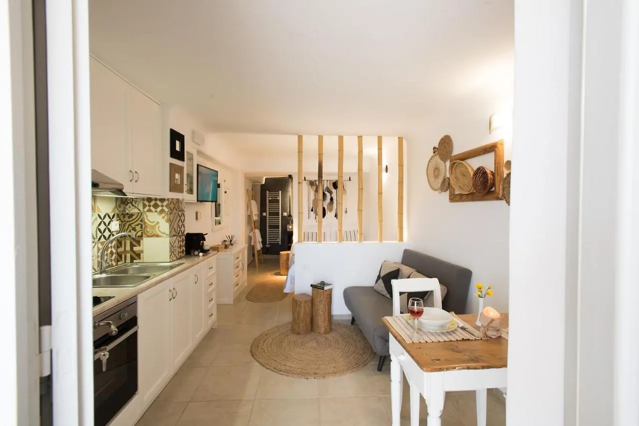 Mykonos Dot Apartments Ano Mera